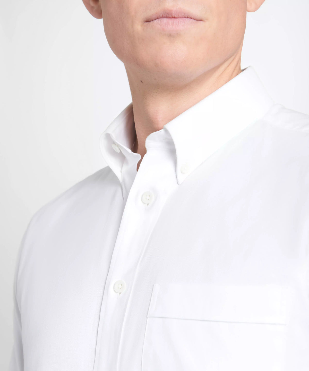 White Tailored Fit Business Casual Button Down Weekend Oxford Shirt