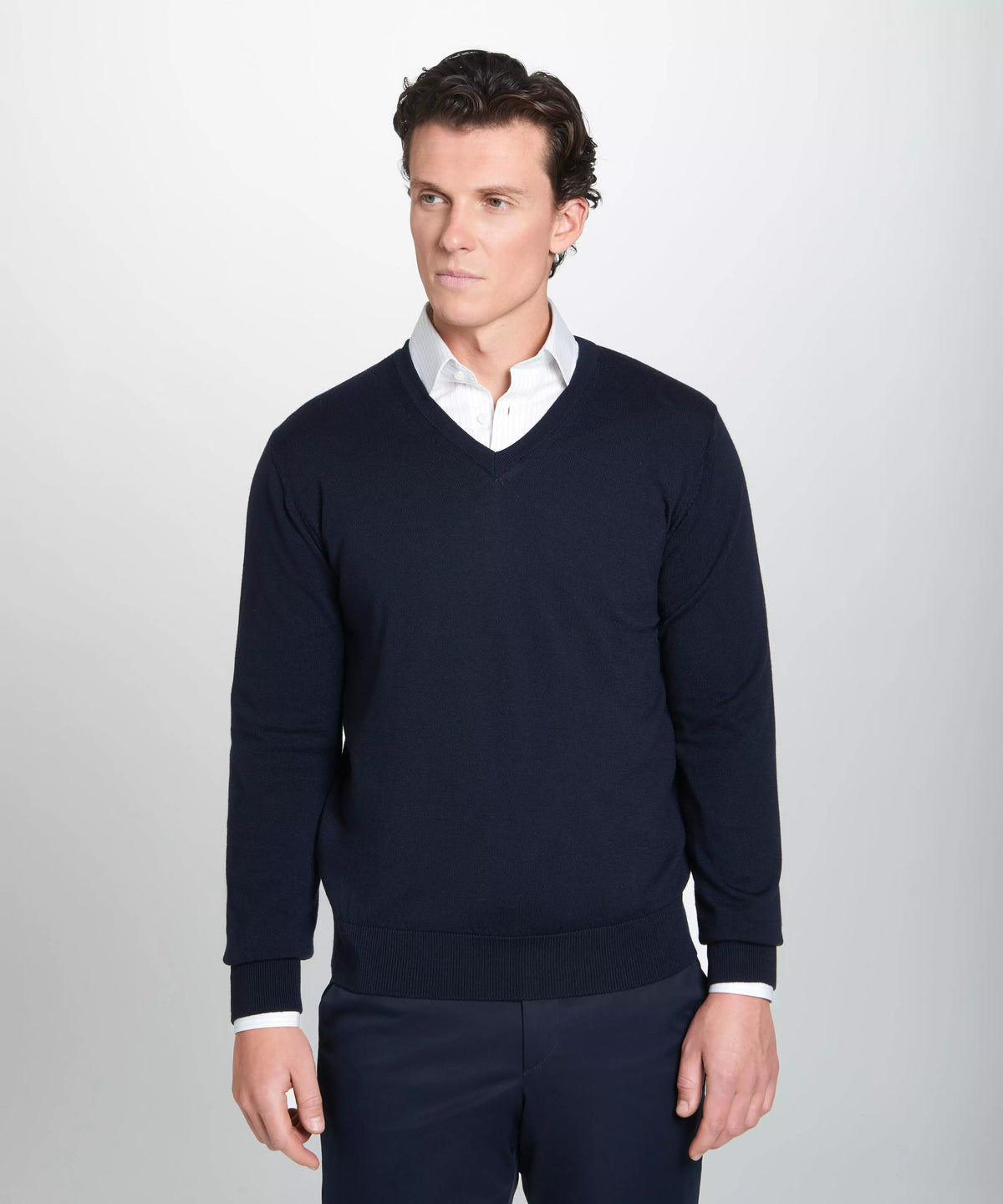 Navy Blue Merino Wool V-Neck Sweater – Thomas Pink